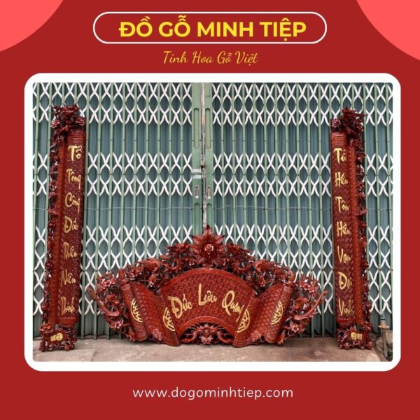 CUỐN THƯ CÂU ĐỐI MAI HÓA NỀN GẤM GỖ HƯƠNG ĐÁ