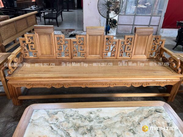 TRƯỜNG TRUYỆN VAI CUỐN 10 MÓN GỖ GỤ