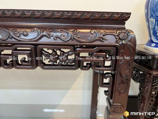 BÀN BÀY ĐỒ TRUYỆN DẮT CHÂN MÓNG GỖ GỤ