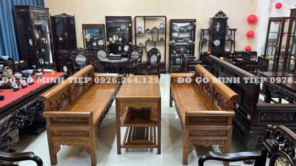 TRƯỜNG KỶ TÍCH TỨ QUÝ ĐỤC TAY