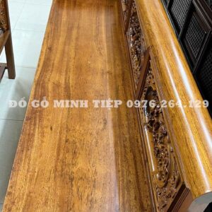 TRƯỜNG KỶ TÍCH TỨ QUÝ ĐỤC TAY