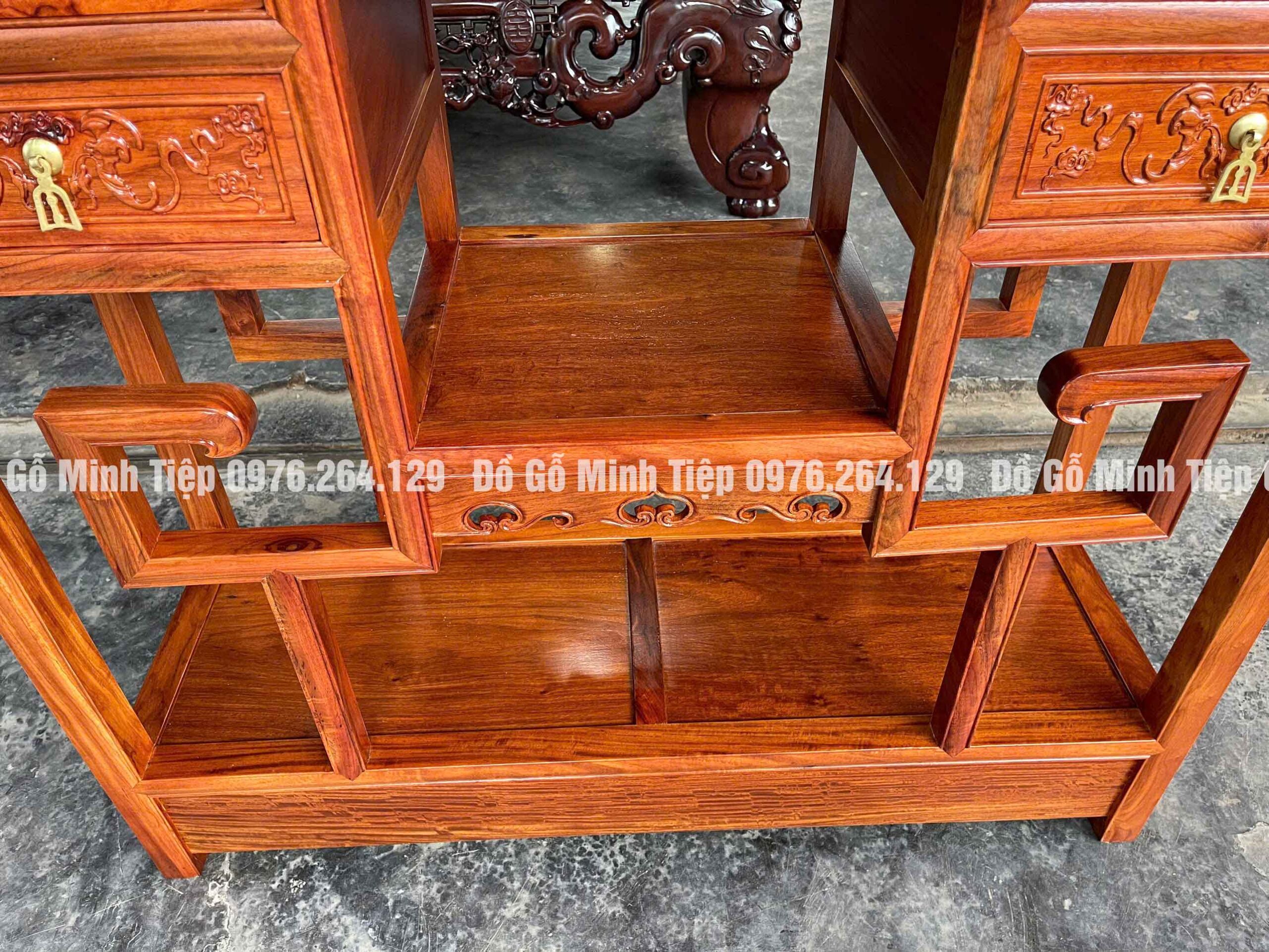 Tủ bày đồ gỗ hương ta